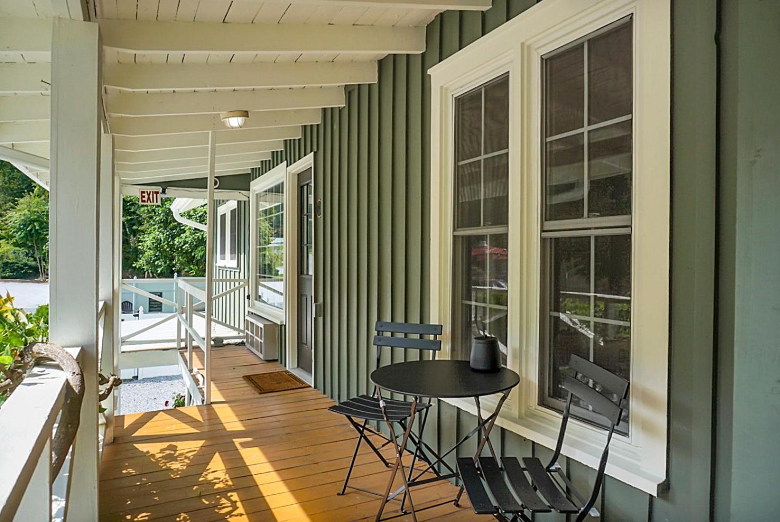 Hickory Falls Inn Chimney Rock Exterior foto